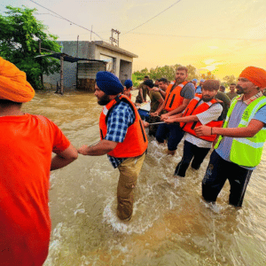 Baru Sahib Team Helping